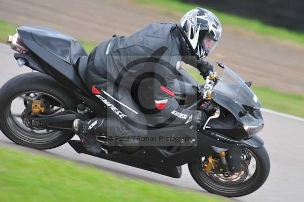 Motorcycle action photographs;Rockingham;Rockingham photographs;Trackday digital images;event digital images;eventdigitalimages;no limits trackday;peter wileman photography;rockingham corby northamptonshire;trackday;trackday photos