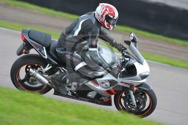 Motorcycle action photographs;Rockingham;Rockingham photographs;Trackday digital images;event digital images;eventdigitalimages;no limits trackday;peter wileman photography;rockingham corby northamptonshire;trackday;trackday photos