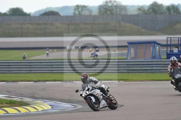 Motorcycle action photographs;Rockingham;Rockingham photographs;Trackday digital images;event digital images;eventdigitalimages;no limits trackday;peter wileman photography;rockingham corby northamptonshire;trackday;trackday photos