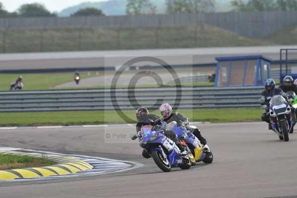 Motorcycle action photographs;Rockingham;Rockingham photographs;Trackday digital images;event digital images;eventdigitalimages;no limits trackday;peter wileman photography;rockingham corby northamptonshire;trackday;trackday photos