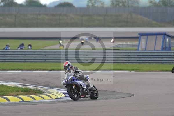 Motorcycle action photographs;Rockingham;Rockingham photographs;Trackday digital images;event digital images;eventdigitalimages;no limits trackday;peter wileman photography;rockingham corby northamptonshire;trackday;trackday photos