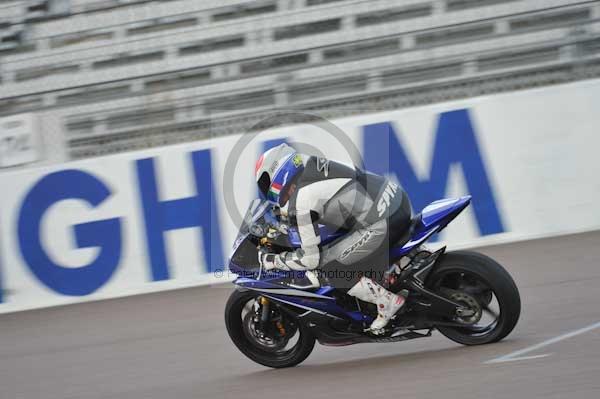 Motorcycle action photographs;Rockingham;Rockingham photographs;Trackday digital images;event digital images;eventdigitalimages;no limits trackday;peter wileman photography;rockingham corby northamptonshire;trackday;trackday photos