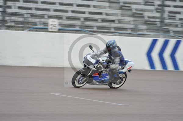 Motorcycle action photographs;Rockingham;Rockingham photographs;Trackday digital images;event digital images;eventdigitalimages;no limits trackday;peter wileman photography;rockingham corby northamptonshire;trackday;trackday photos