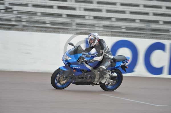 Motorcycle action photographs;Rockingham;Rockingham photographs;Trackday digital images;event digital images;eventdigitalimages;no limits trackday;peter wileman photography;rockingham corby northamptonshire;trackday;trackday photos