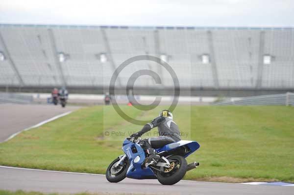 Motorcycle action photographs;Rockingham;Rockingham photographs;Trackday digital images;event digital images;eventdigitalimages;no limits trackday;peter wileman photography;rockingham corby northamptonshire;trackday;trackday photos