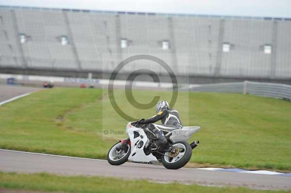 Motorcycle action photographs;Rockingham;Rockingham photographs;Trackday digital images;event digital images;eventdigitalimages;no limits trackday;peter wileman photography;rockingham corby northamptonshire;trackday;trackday photos