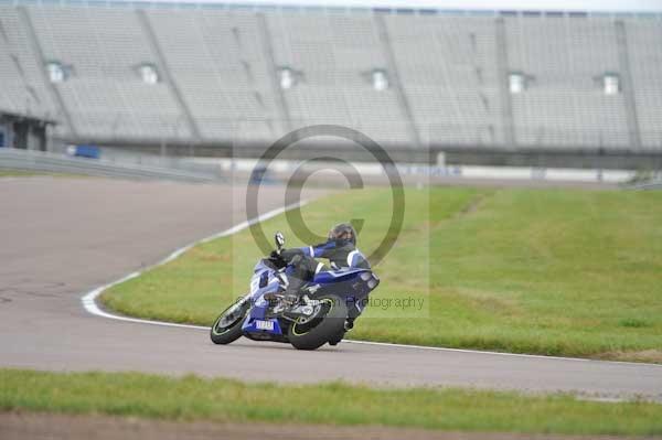 Motorcycle action photographs;Rockingham;Rockingham photographs;Trackday digital images;event digital images;eventdigitalimages;no limits trackday;peter wileman photography;rockingham corby northamptonshire;trackday;trackday photos