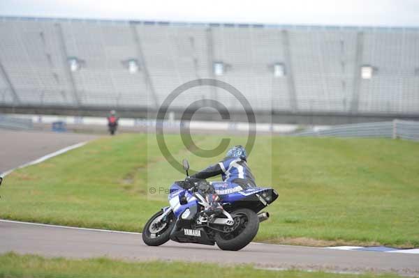 Motorcycle action photographs;Rockingham;Rockingham photographs;Trackday digital images;event digital images;eventdigitalimages;no limits trackday;peter wileman photography;rockingham corby northamptonshire;trackday;trackday photos