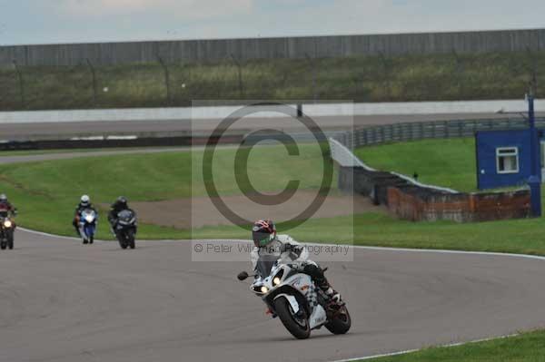 Motorcycle action photographs;Rockingham;Rockingham photographs;Trackday digital images;event digital images;eventdigitalimages;no limits trackday;peter wileman photography;rockingham corby northamptonshire;trackday;trackday photos
