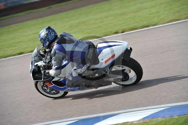 Motorcycle action photographs;Rockingham;Rockingham photographs;Trackday digital images;event digital images;eventdigitalimages;no limits trackday;peter wileman photography;rockingham corby northamptonshire;trackday;trackday photos
