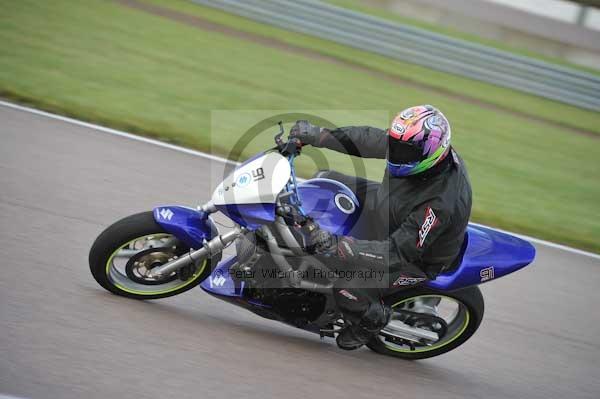 Motorcycle action photographs;Rockingham;Rockingham photographs;Trackday digital images;event digital images;eventdigitalimages;no limits trackday;peter wileman photography;rockingham corby northamptonshire;trackday;trackday photos
