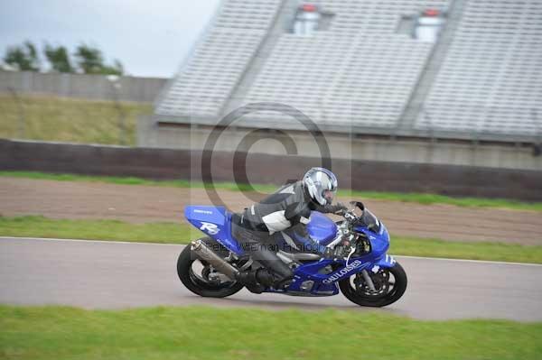 Motorcycle action photographs;Rockingham;Rockingham photographs;Trackday digital images;event digital images;eventdigitalimages;no limits trackday;peter wileman photography;rockingham corby northamptonshire;trackday;trackday photos