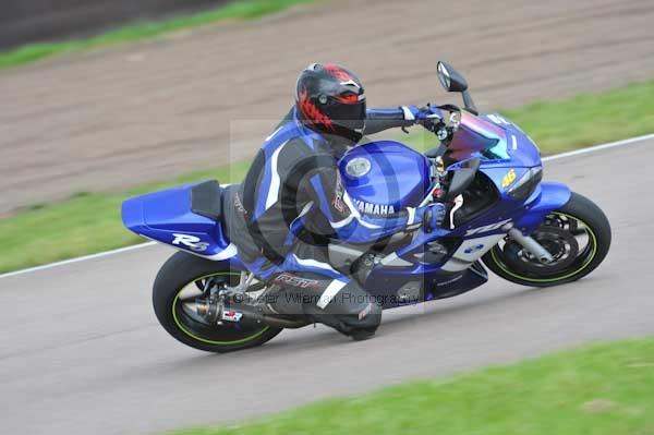 Motorcycle action photographs;Rockingham;Rockingham photographs;Trackday digital images;event digital images;eventdigitalimages;no limits trackday;peter wileman photography;rockingham corby northamptonshire;trackday;trackday photos