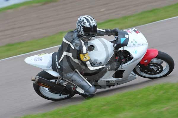 Motorcycle action photographs;Rockingham;Rockingham photographs;Trackday digital images;event digital images;eventdigitalimages;no limits trackday;peter wileman photography;rockingham corby northamptonshire;trackday;trackday photos
