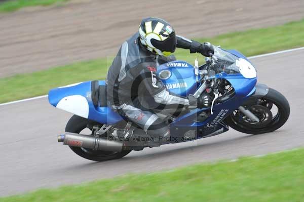 Motorcycle action photographs;Rockingham;Rockingham photographs;Trackday digital images;event digital images;eventdigitalimages;no limits trackday;peter wileman photography;rockingham corby northamptonshire;trackday;trackday photos