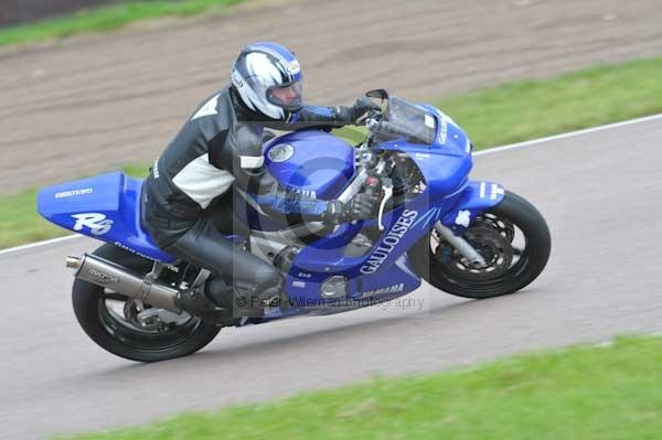 Motorcycle action photographs;Rockingham;Rockingham photographs;Trackday digital images;event digital images;eventdigitalimages;no limits trackday;peter wileman photography;rockingham corby northamptonshire;trackday;trackday photos