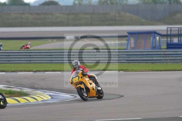 Motorcycle action photographs;Rockingham;Rockingham photographs;Trackday digital images;event digital images;eventdigitalimages;no limits trackday;peter wileman photography;rockingham corby northamptonshire;trackday;trackday photos