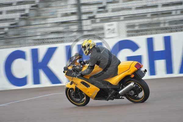 Motorcycle action photographs;Rockingham;Rockingham photographs;Trackday digital images;event digital images;eventdigitalimages;no limits trackday;peter wileman photography;rockingham corby northamptonshire;trackday;trackday photos