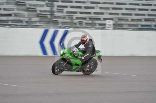 Motorcycle action photographs;Rockingham;Rockingham photographs;Trackday digital images;event digital images;eventdigitalimages;no limits trackday;peter wileman photography;rockingham corby northamptonshire;trackday;trackday photos