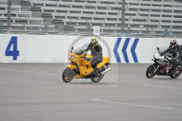 Motorcycle action photographs;Rockingham;Rockingham photographs;Trackday digital images;event digital images;eventdigitalimages;no limits trackday;peter wileman photography;rockingham corby northamptonshire;trackday;trackday photos