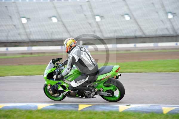 Motorcycle action photographs;Rockingham;Rockingham photographs;Trackday digital images;event digital images;eventdigitalimages;no limits trackday;peter wileman photography;rockingham corby northamptonshire;trackday;trackday photos
