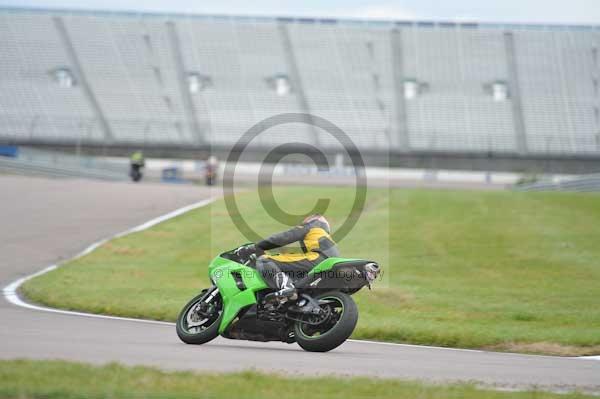 Motorcycle action photographs;Rockingham;Rockingham photographs;Trackday digital images;event digital images;eventdigitalimages;no limits trackday;peter wileman photography;rockingham corby northamptonshire;trackday;trackday photos