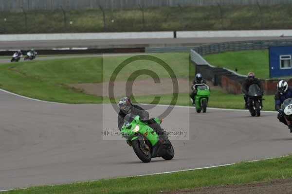 Motorcycle action photographs;Rockingham;Rockingham photographs;Trackday digital images;event digital images;eventdigitalimages;no limits trackday;peter wileman photography;rockingham corby northamptonshire;trackday;trackday photos