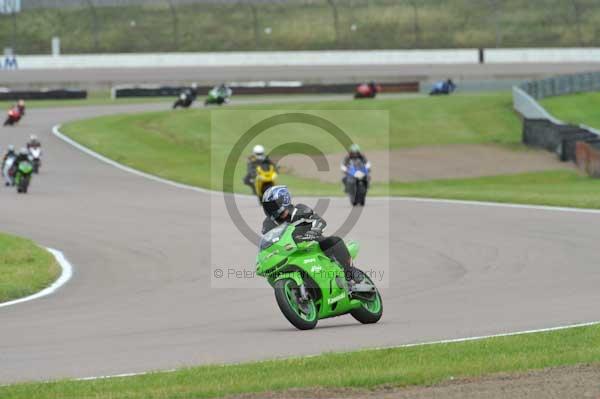 Motorcycle action photographs;Rockingham;Rockingham photographs;Trackday digital images;event digital images;eventdigitalimages;no limits trackday;peter wileman photography;rockingham corby northamptonshire;trackday;trackday photos