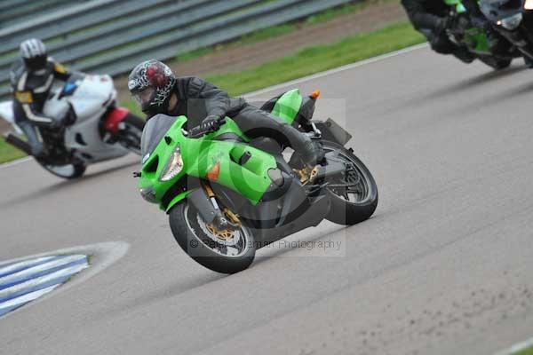 Motorcycle action photographs;Rockingham;Rockingham photographs;Trackday digital images;event digital images;eventdigitalimages;no limits trackday;peter wileman photography;rockingham corby northamptonshire;trackday;trackday photos