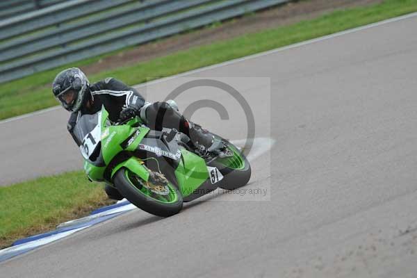 Motorcycle action photographs;Rockingham;Rockingham photographs;Trackday digital images;event digital images;eventdigitalimages;no limits trackday;peter wileman photography;rockingham corby northamptonshire;trackday;trackday photos