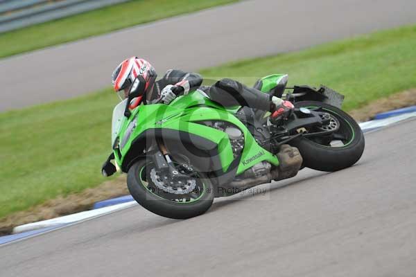 Motorcycle action photographs;Rockingham;Rockingham photographs;Trackday digital images;event digital images;eventdigitalimages;no limits trackday;peter wileman photography;rockingham corby northamptonshire;trackday;trackday photos