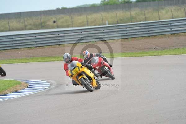 Motorcycle action photographs;Rockingham;Rockingham photographs;Trackday digital images;event digital images;eventdigitalimages;no limits trackday;peter wileman photography;rockingham corby northamptonshire;trackday;trackday photos
