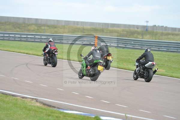 Motorcycle action photographs;Rockingham;Rockingham photographs;Trackday digital images;event digital images;eventdigitalimages;no limits trackday;peter wileman photography;rockingham corby northamptonshire;trackday;trackday photos