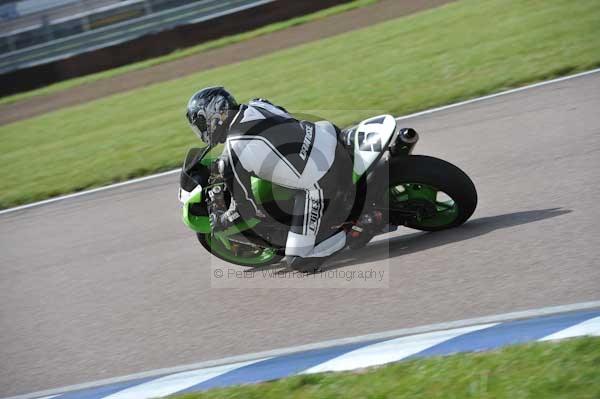 Motorcycle action photographs;Rockingham;Rockingham photographs;Trackday digital images;event digital images;eventdigitalimages;no limits trackday;peter wileman photography;rockingham corby northamptonshire;trackday;trackday photos
