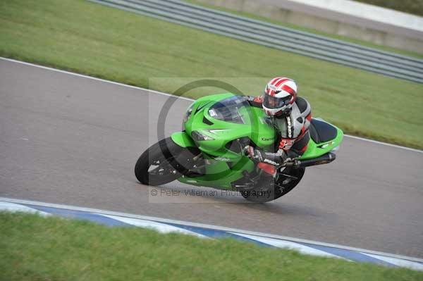 Motorcycle action photographs;Rockingham;Rockingham photographs;Trackday digital images;event digital images;eventdigitalimages;no limits trackday;peter wileman photography;rockingham corby northamptonshire;trackday;trackday photos