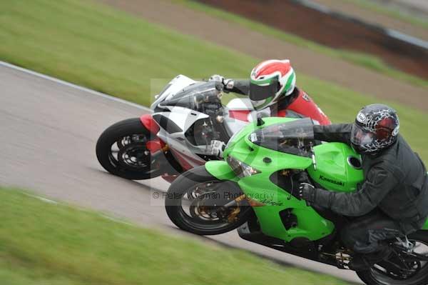 Motorcycle action photographs;Rockingham;Rockingham photographs;Trackday digital images;event digital images;eventdigitalimages;no limits trackday;peter wileman photography;rockingham corby northamptonshire;trackday;trackday photos