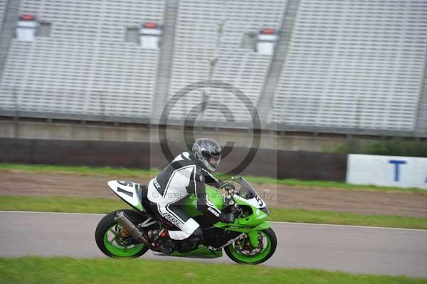 Motorcycle action photographs;Rockingham;Rockingham photographs;Trackday digital images;event digital images;eventdigitalimages;no limits trackday;peter wileman photography;rockingham corby northamptonshire;trackday;trackday photos