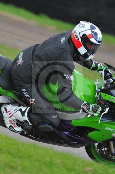 Motorcycle action photographs;Rockingham;Rockingham photographs;Trackday digital images;event digital images;eventdigitalimages;no limits trackday;peter wileman photography;rockingham corby northamptonshire;trackday;trackday photos