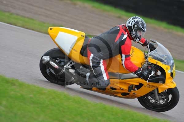 Motorcycle action photographs;Rockingham;Rockingham photographs;Trackday digital images;event digital images;eventdigitalimages;no limits trackday;peter wileman photography;rockingham corby northamptonshire;trackday;trackday photos