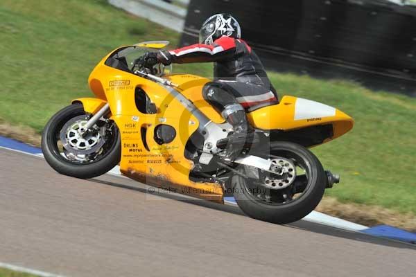 Motorcycle action photographs;Rockingham;Rockingham photographs;Trackday digital images;event digital images;eventdigitalimages;no limits trackday;peter wileman photography;rockingham corby northamptonshire;trackday;trackday photos