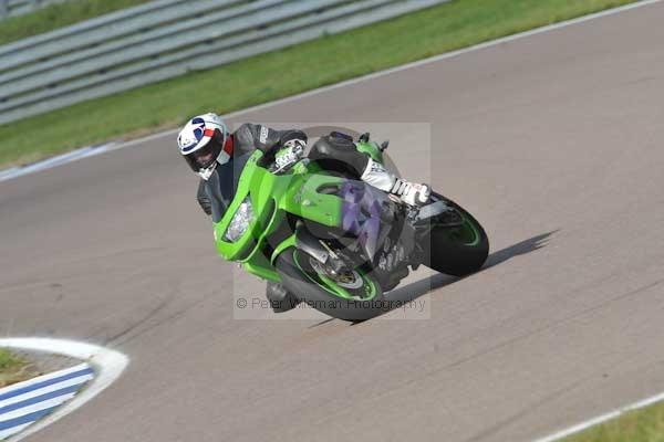 Motorcycle action photographs;Rockingham;Rockingham photographs;Trackday digital images;event digital images;eventdigitalimages;no limits trackday;peter wileman photography;rockingham corby northamptonshire;trackday;trackday photos