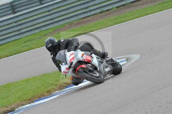 Motorcycle action photographs;Rockingham;Rockingham photographs;Trackday digital images;event digital images;eventdigitalimages;no limits trackday;peter wileman photography;rockingham corby northamptonshire;trackday;trackday photos