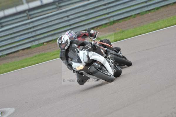 Motorcycle action photographs;Rockingham;Rockingham photographs;Trackday digital images;event digital images;eventdigitalimages;no limits trackday;peter wileman photography;rockingham corby northamptonshire;trackday;trackday photos