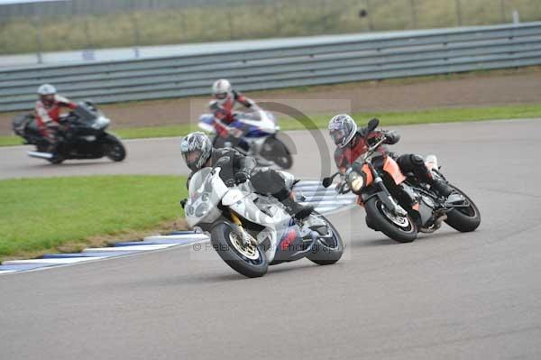 Motorcycle action photographs;Rockingham;Rockingham photographs;Trackday digital images;event digital images;eventdigitalimages;no limits trackday;peter wileman photography;rockingham corby northamptonshire;trackday;trackday photos