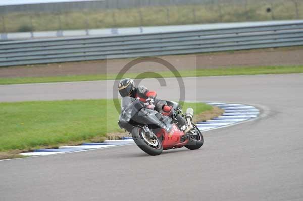 Motorcycle action photographs;Rockingham;Rockingham photographs;Trackday digital images;event digital images;eventdigitalimages;no limits trackday;peter wileman photography;rockingham corby northamptonshire;trackday;trackday photos