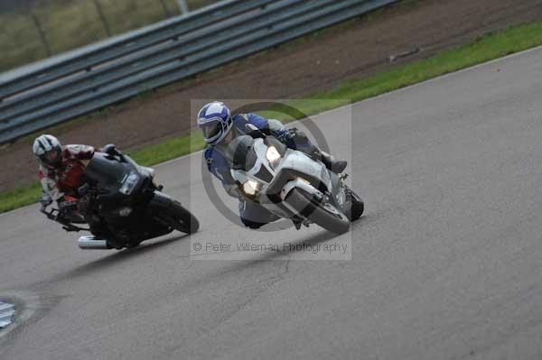 Motorcycle action photographs;Rockingham;Rockingham photographs;Trackday digital images;event digital images;eventdigitalimages;no limits trackday;peter wileman photography;rockingham corby northamptonshire;trackday;trackday photos