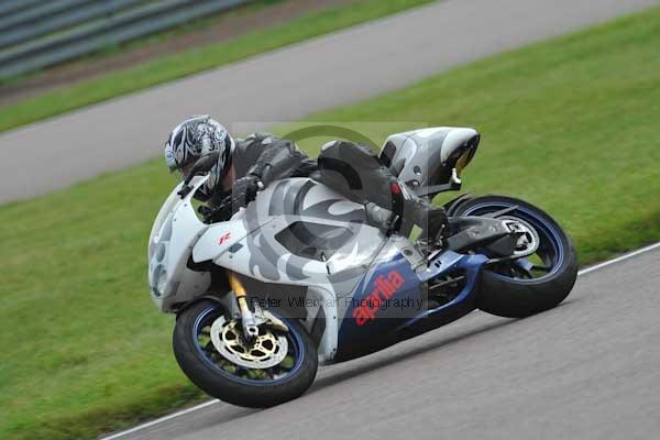 Motorcycle action photographs;Rockingham;Rockingham photographs;Trackday digital images;event digital images;eventdigitalimages;no limits trackday;peter wileman photography;rockingham corby northamptonshire;trackday;trackday photos