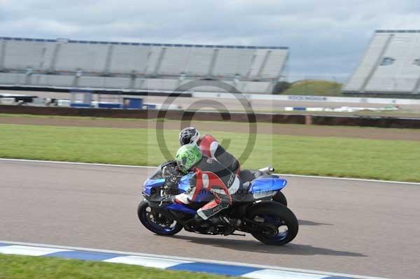 Motorcycle action photographs;Rockingham;Rockingham photographs;Trackday digital images;event digital images;eventdigitalimages;no limits trackday;peter wileman photography;rockingham corby northamptonshire;trackday;trackday photos