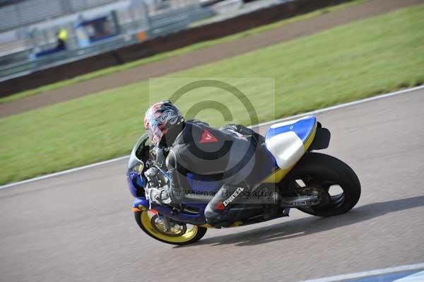 Motorcycle action photographs;Rockingham;Rockingham photographs;Trackday digital images;event digital images;eventdigitalimages;no limits trackday;peter wileman photography;rockingham corby northamptonshire;trackday;trackday photos