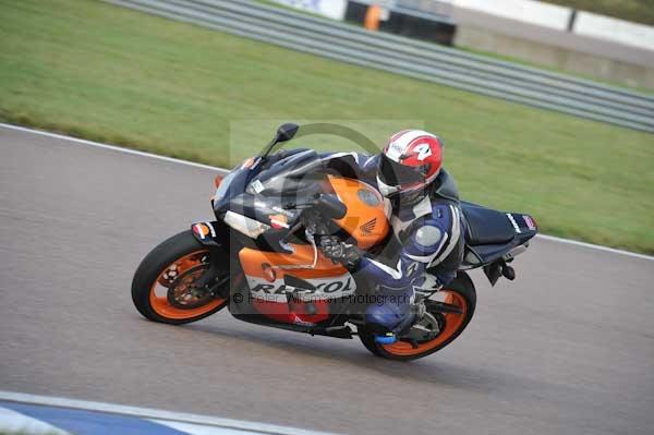 Motorcycle action photographs;Rockingham;Rockingham photographs;Trackday digital images;event digital images;eventdigitalimages;no limits trackday;peter wileman photography;rockingham corby northamptonshire;trackday;trackday photos